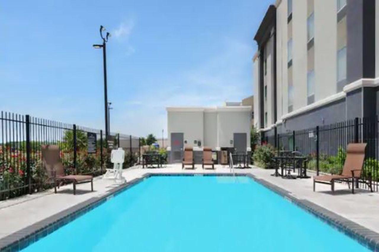 Hampton Inn & Suites San Antonio Brooks City Base, Tx Eksteriør bilde
