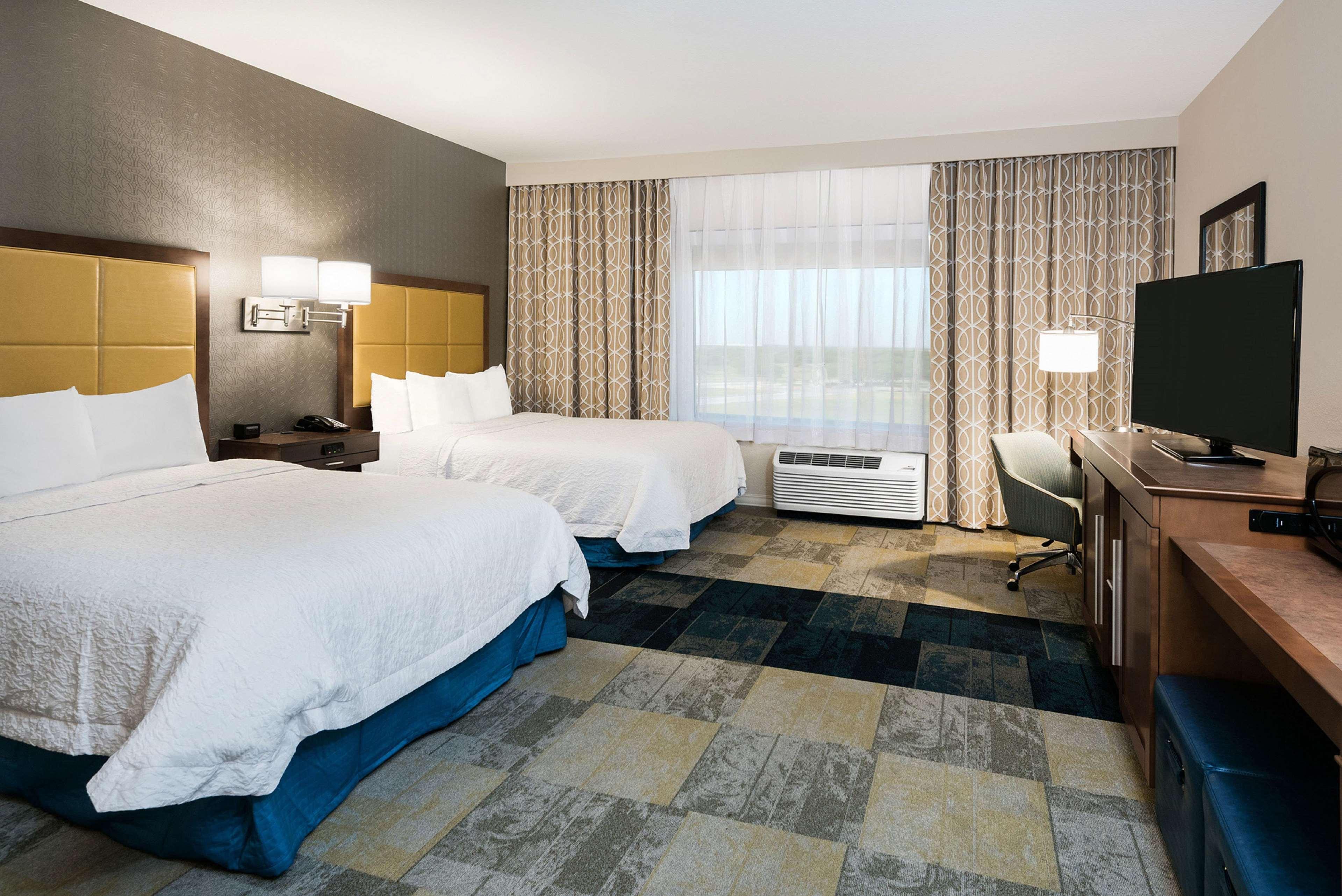 Hampton Inn & Suites San Antonio Brooks City Base, Tx Eksteriør bilde